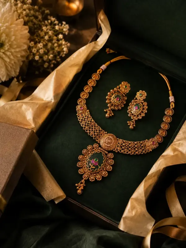 green floral medallion necklace set for wedding and festive wear – Rajpushpa Green Floral Medallion Necklace Set, additional product view 9