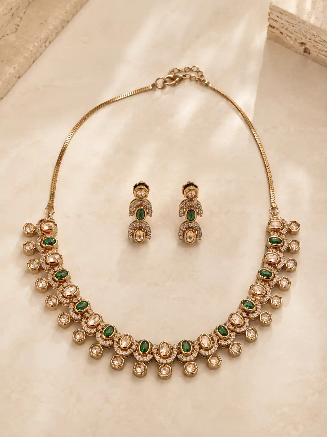 mehrunnisa-green-oval-geometric-drop-necklace-set