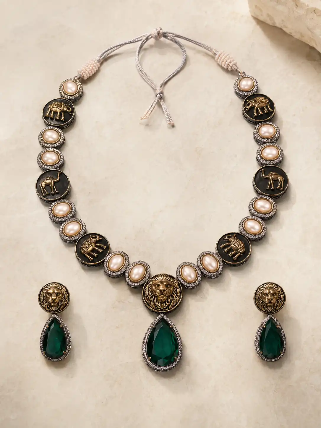rajsimha-ivory-green-wildlife-motif-necklace-set