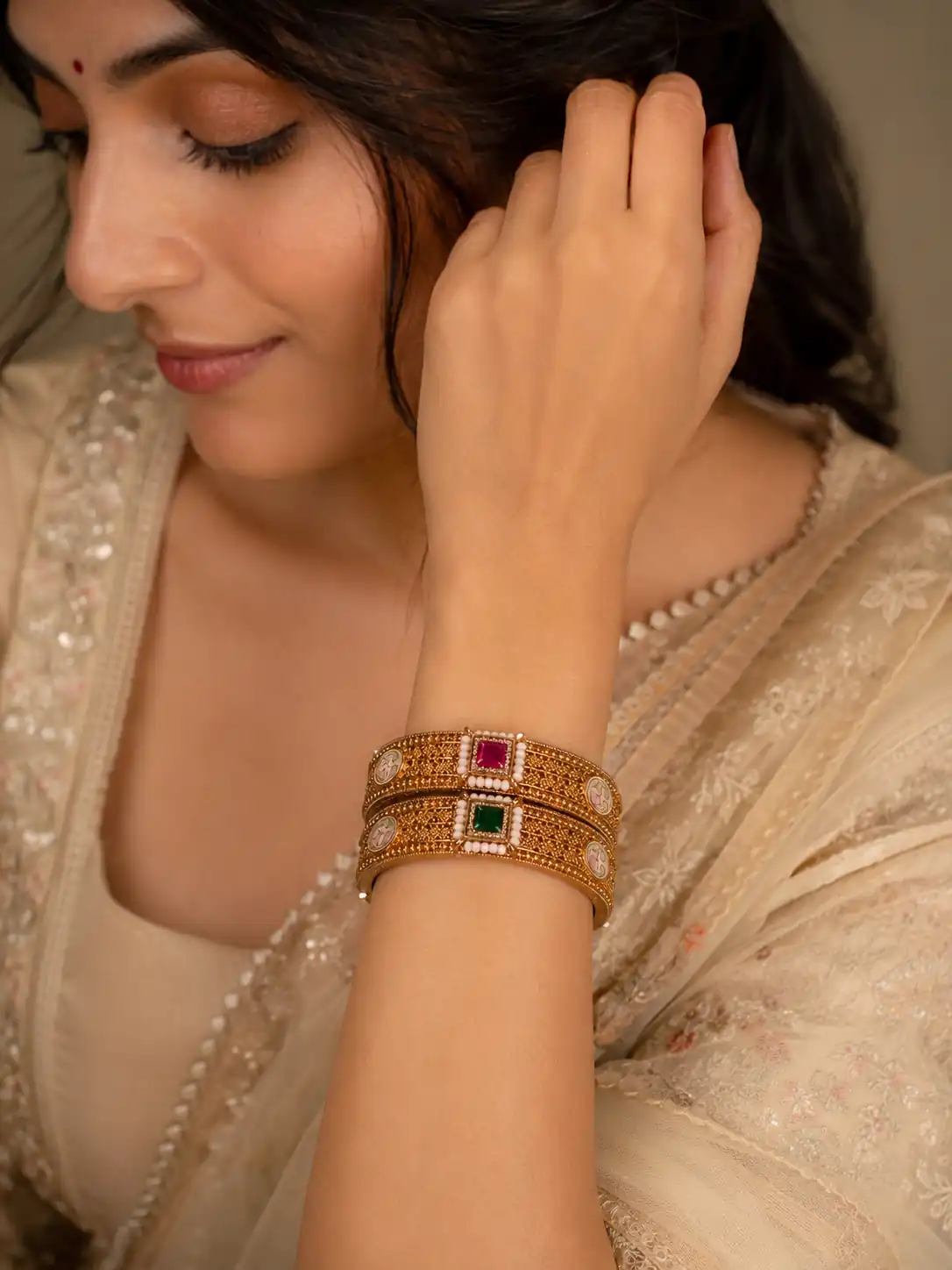 gulnaar-pastel-floral-openwork-bangle-pair