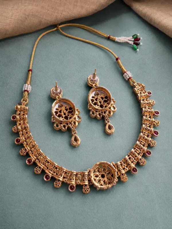 temple style necklace set for women – Rajvanshi Pink Floral Temple-Style Necklace Set, additional product view 5