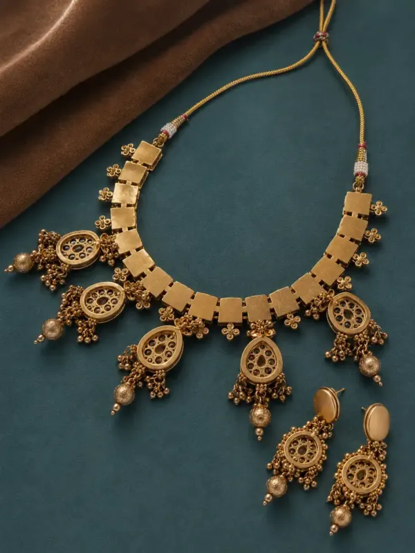 premium artificial necklace set for wedding wear – Rajkumari Pink Teardrop Medallion Necklace Set, additional product view 4